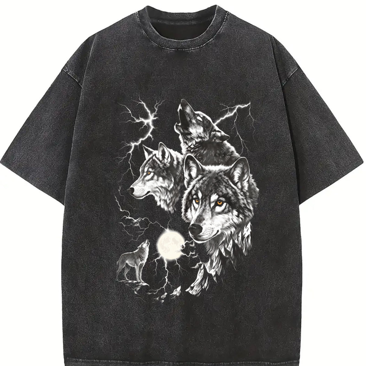 Wolf Lightning Classic 90s Vintage Washed T-Shirt in Black