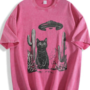Retro UFO Desert Cat 90s Vintage Washed T-Shirt in Red