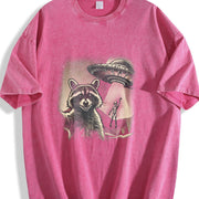 Raccoon Ufo Selfie 90s Vintage Washed T-Shirt in Red
