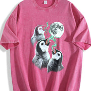 Penguin Howling to Moon 90s Vintage Washed T-Shirt in Red