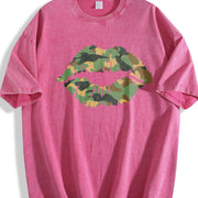 Camo Lip Knit Vintage Washed T-Shirt in Red