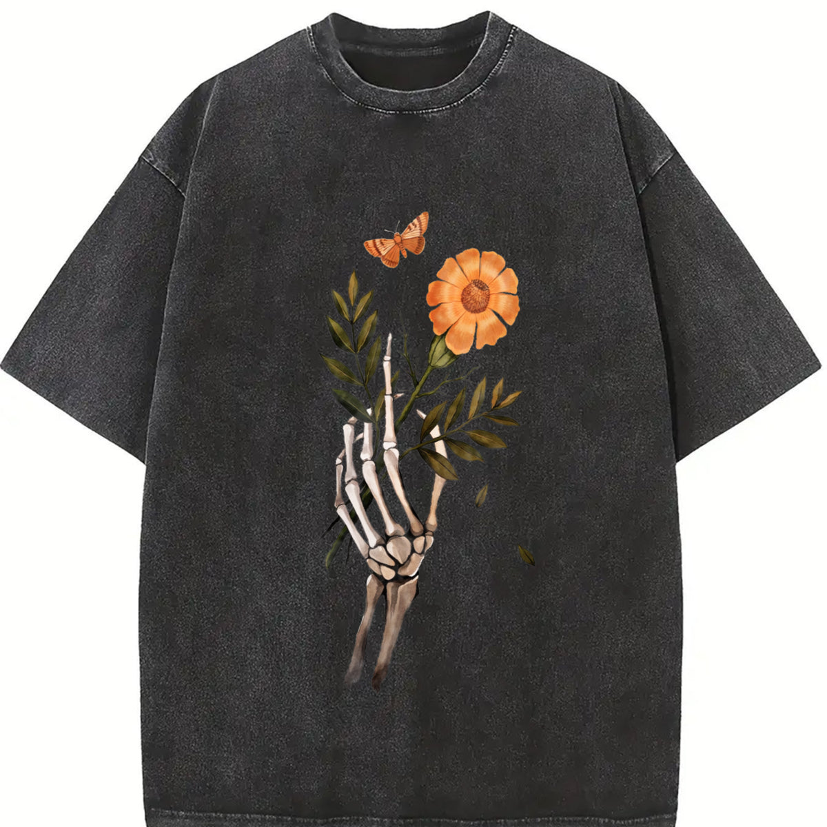 Loose-fitting with a Skull and Drop Shoulders Vintage Washed T-Shirt in Black