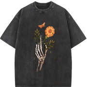 Loose-fitting with a Skull and Drop Shoulders Vintage Washed T-Shirt in Black
