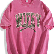 Hunting Wifey Varsity Wifey Camo For Wife vintage washed oversized T-shirt in Red