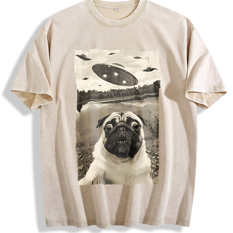 Pug UFO Encounters - UFO and Pug Selfie vintage washed oversized T-shirt in Beige