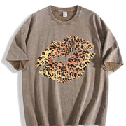 Stylish Leopard - - Soft Warm vintage washed oversized T-shirt in Brown