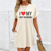 A Slim Dress for a Letter Cotton T-Shirt in White