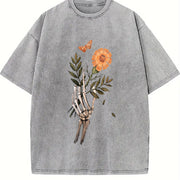 Loose-fitting with a Skull and Drop Shoulders Vintage Washed T-Shirt in Gray