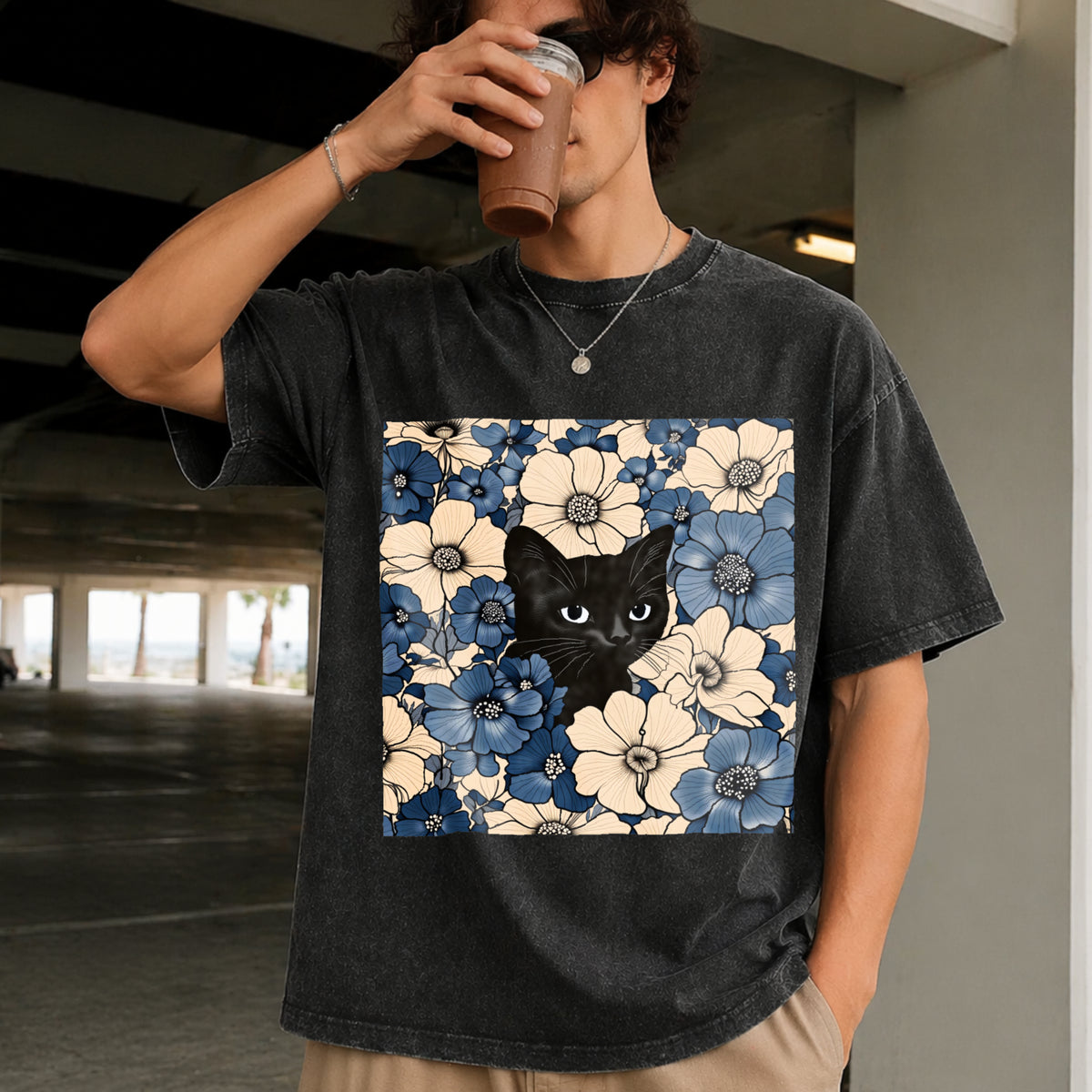 Black Cat Floral Vintage Washed T-Shirt in Black