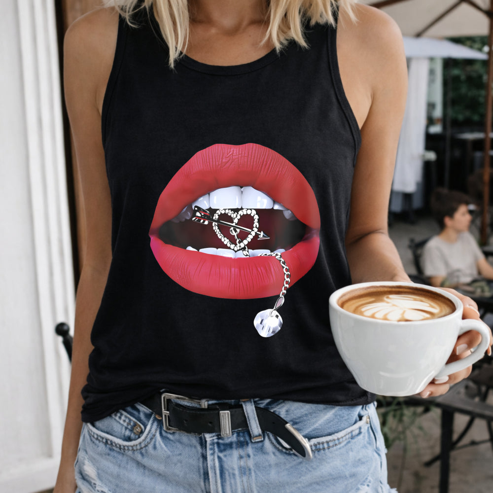 Red Lips with Heart Chain Crew-neck Sleeveless Vest Women's Color Cotton Tank Top in Black