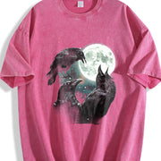 Raven Howling to Moon Vintage Washed T-Shirt in Red