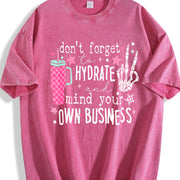 Acid-wash Batik with Snowflake- and Geometric Letter 'M' Vintage Washed T-Shirt in Red