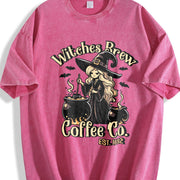 ' Retro Frayed Cuff Bat & Skull for & Halloween Costume Vintage Washed T-Shirt in Red