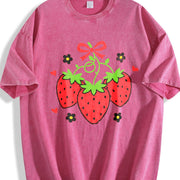 A Short-sleeved Ideal for Laid-back Outings Vintage Washed T-Shirt in Red