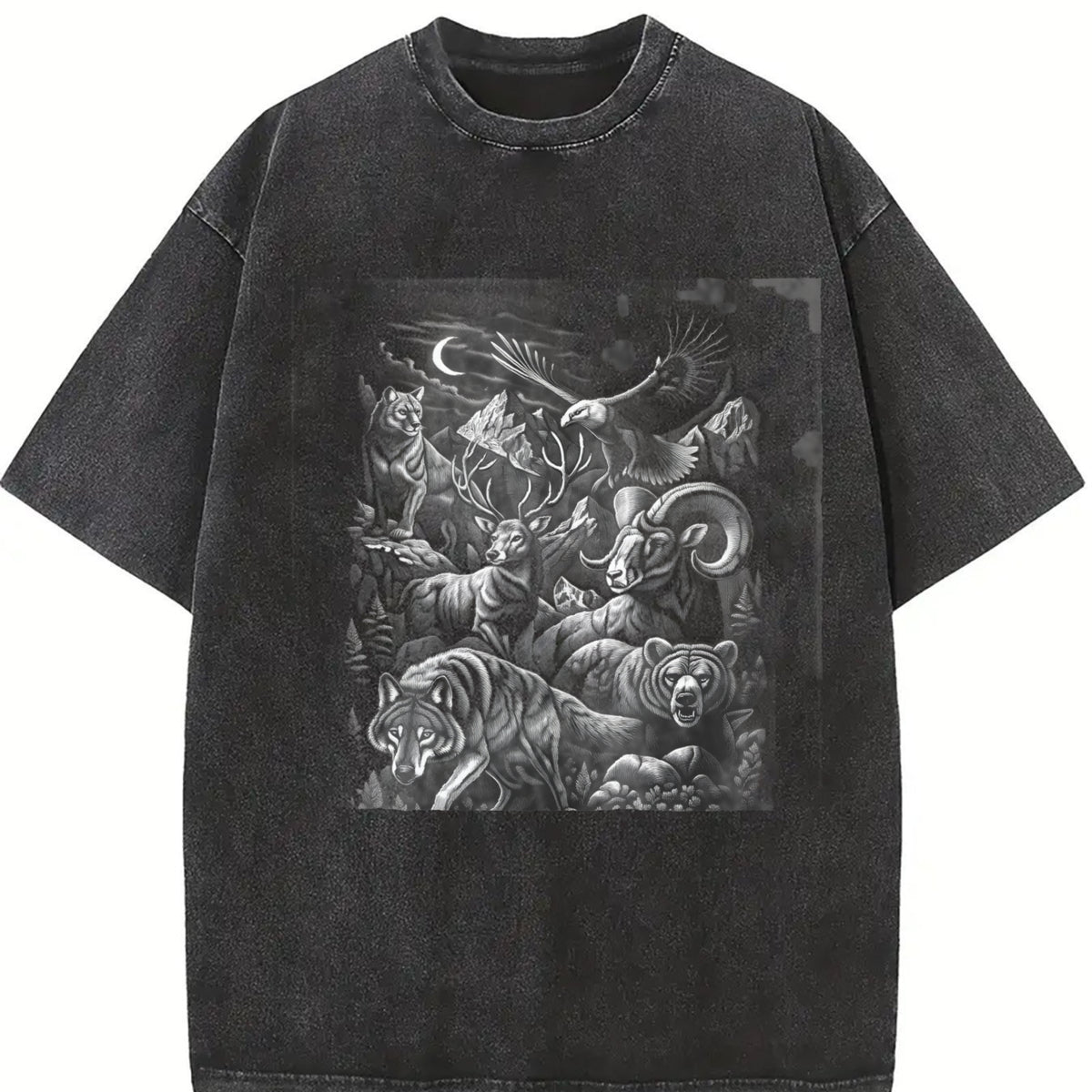 Wildlife Animals 90s Vintage Washed T-Shirt in Black