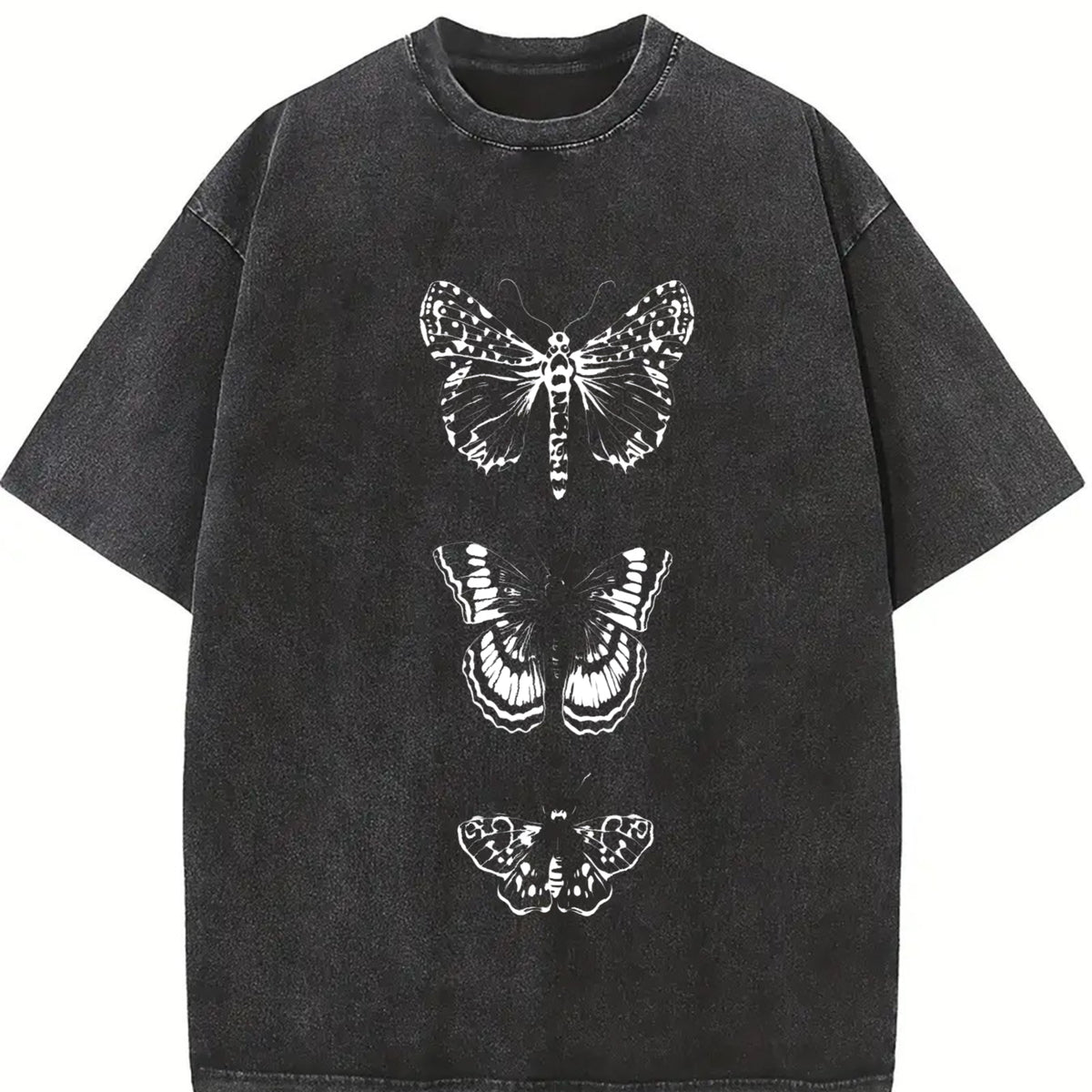 A Loose-fitting Short-sleeve for Made of Black Vintage Washed T-Shirt in Black