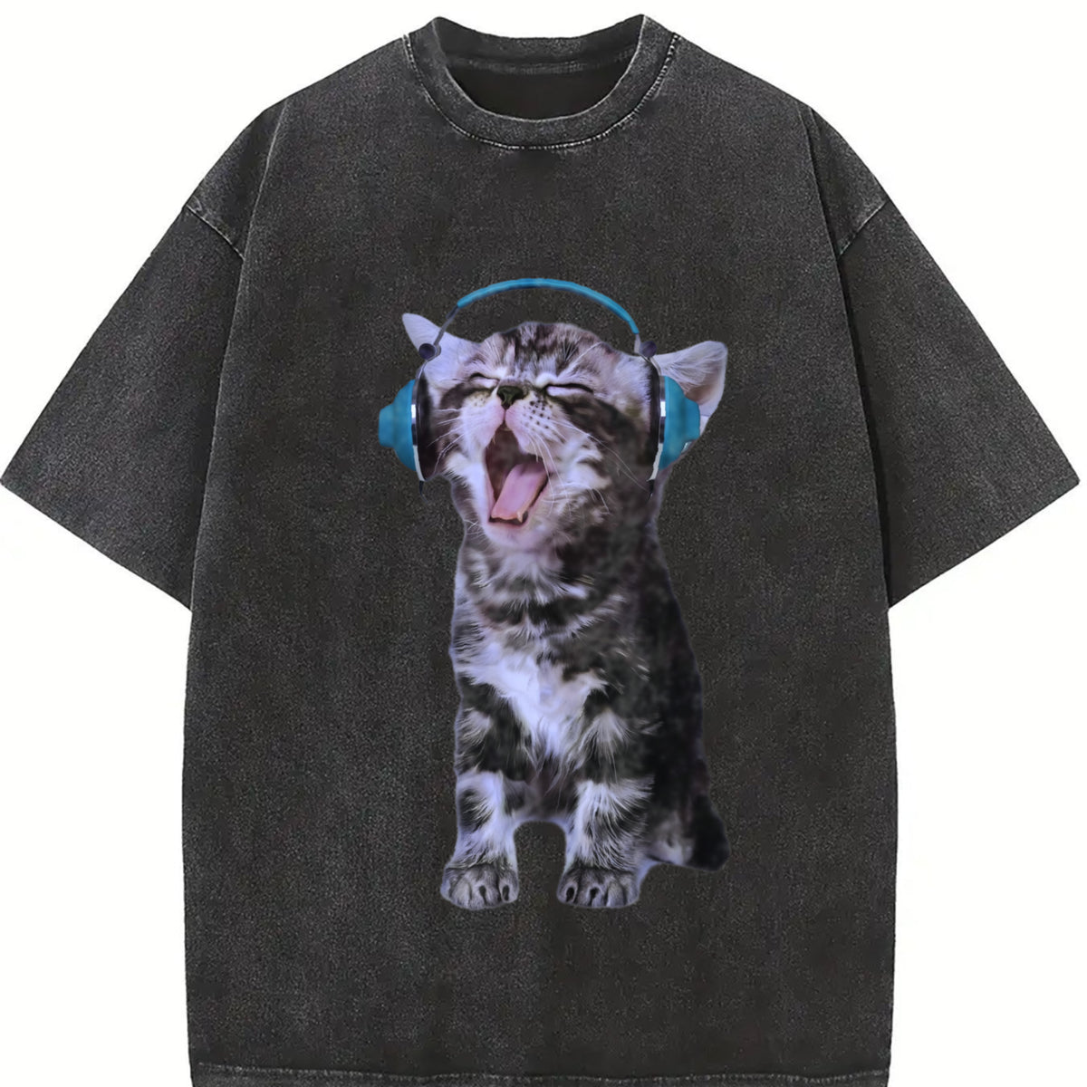 Y2K Headphones Cat Vintage Washed T-Shirt in Black