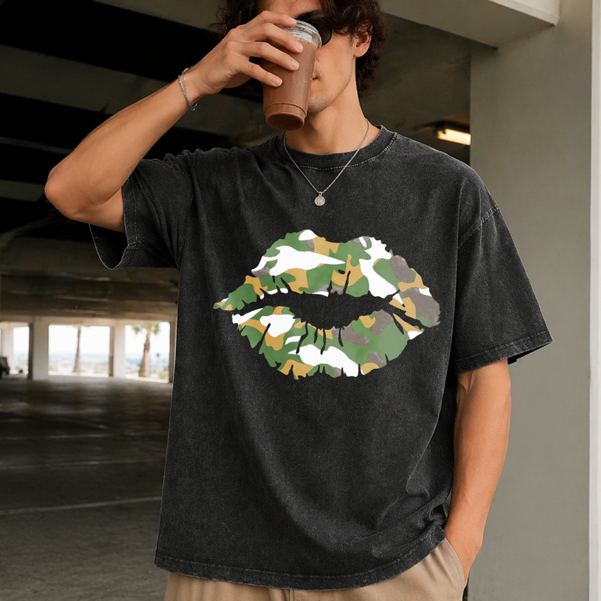 Camo Lip Knit Vintage Washed T-Shirt in Black